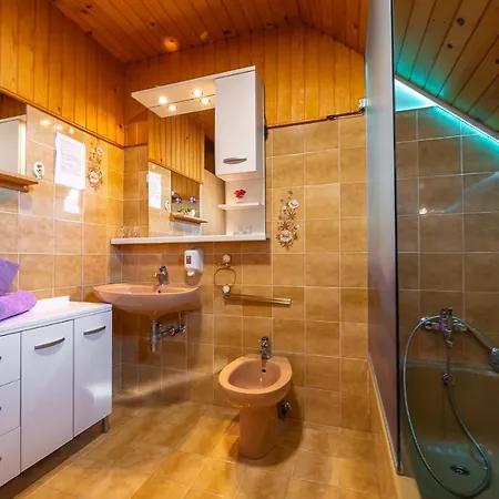 Farm Trlej Pensjonat