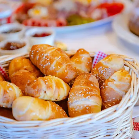 Farm Trlej Begunje na Gorenjskem