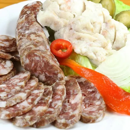 Farm Trlej Begunje na Gorenjskem