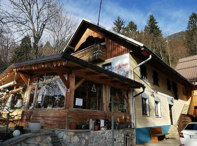 Farm Trlej אתר קמפינג